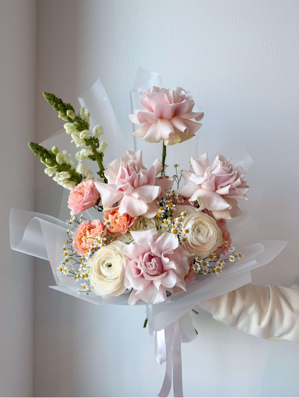 Букет #200 французская роза и львиный зев