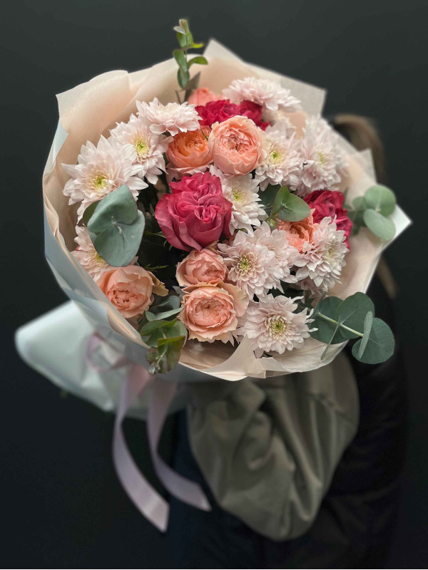 Букет #257 пионовидная роза Джульетта и КантриБлюз