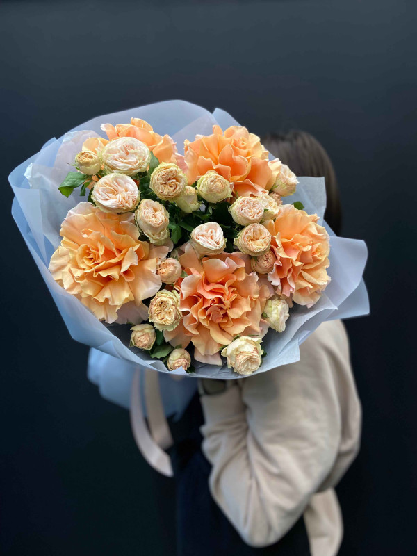 Букет #299 французская роза и кустовая Трендсеттер