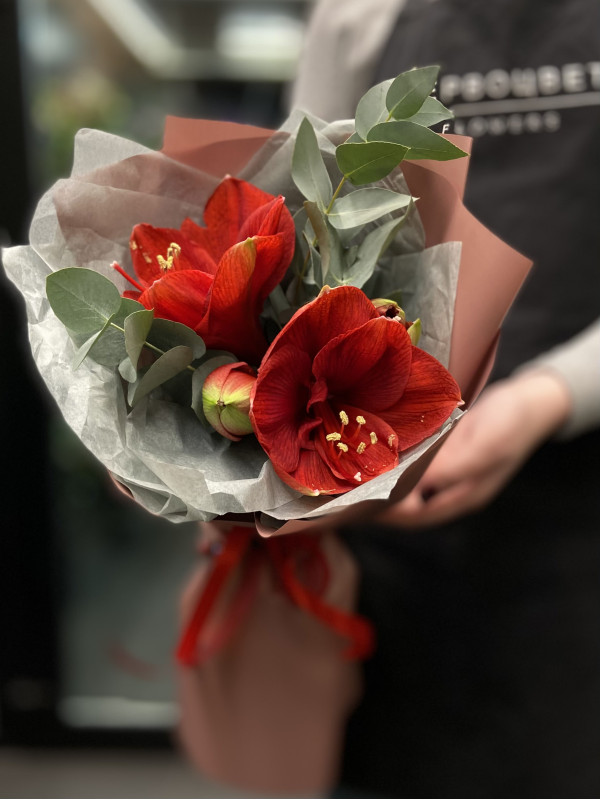 Букет #349 с амарилисом