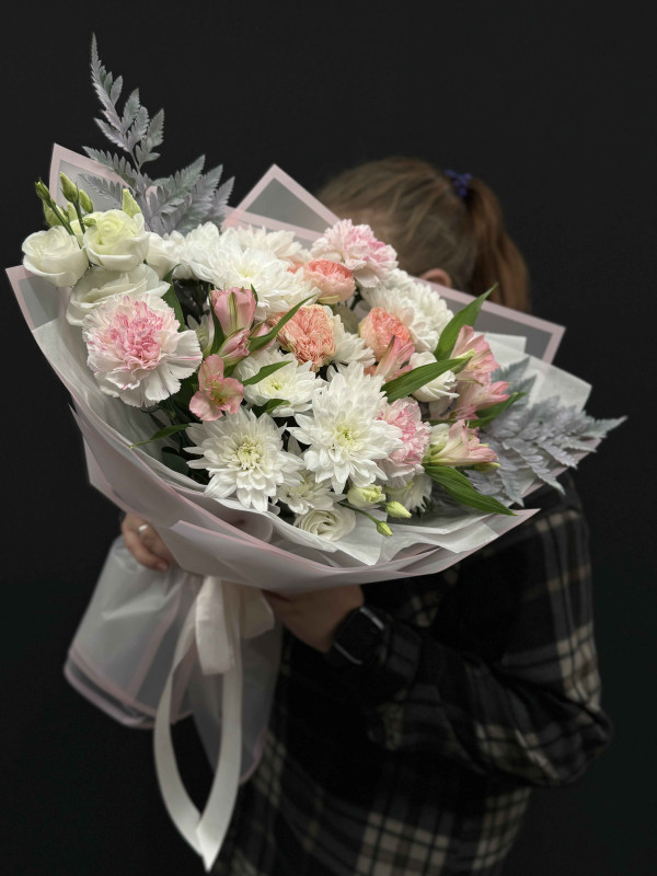 Букет #369 из хризантем, альстромерий и диантусов