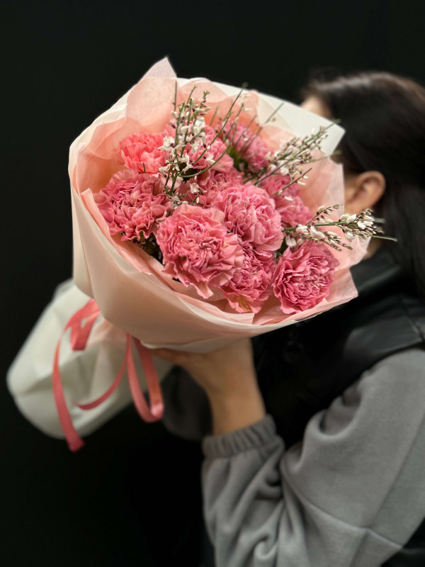 Букет #397 из сортовых гвоздик