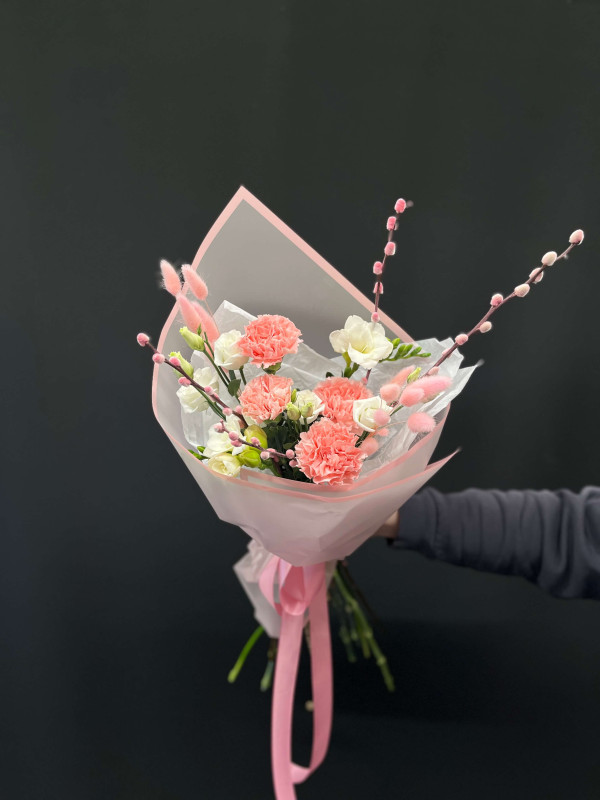 Букет #451 диантусы и вербные веточки