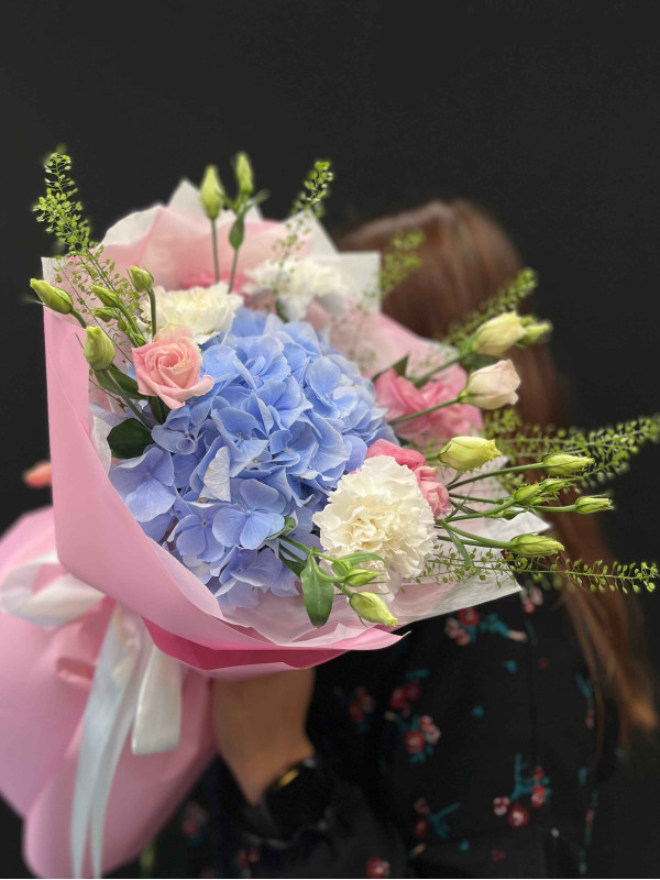 Букет #547 из гортензии и эустомы