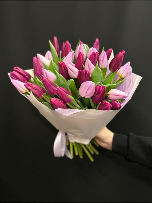 Букет #580 из 35 тюльпанов (розовый и малиновый)