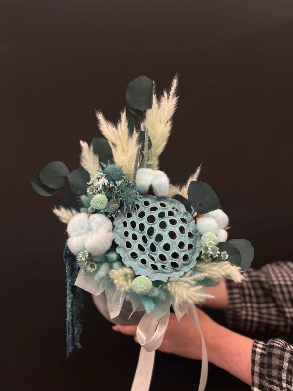 Композиция из сухоцветов #56 лотос и амарант