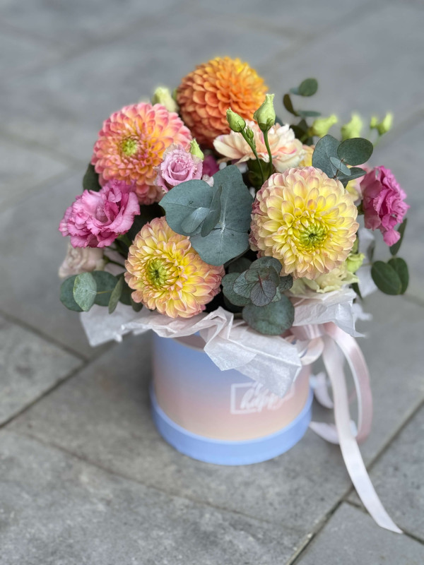 Композиция #78 с георгином и эустомой