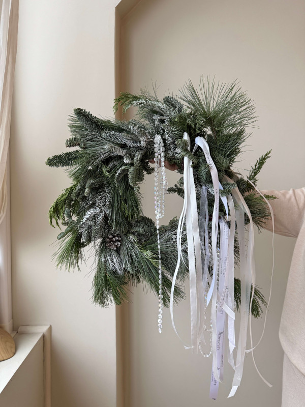 Новогодний венок #113 с белым декором