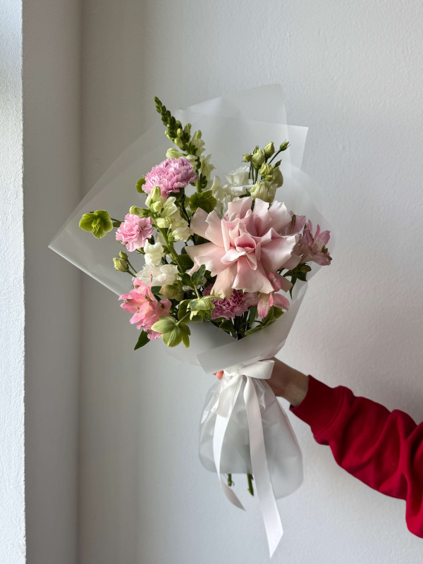 Садовый букет #12 антирринум и французская роза