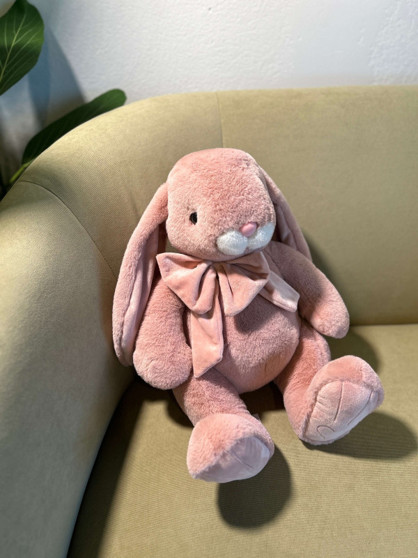 Кролик плюшевый розовый 40 см
