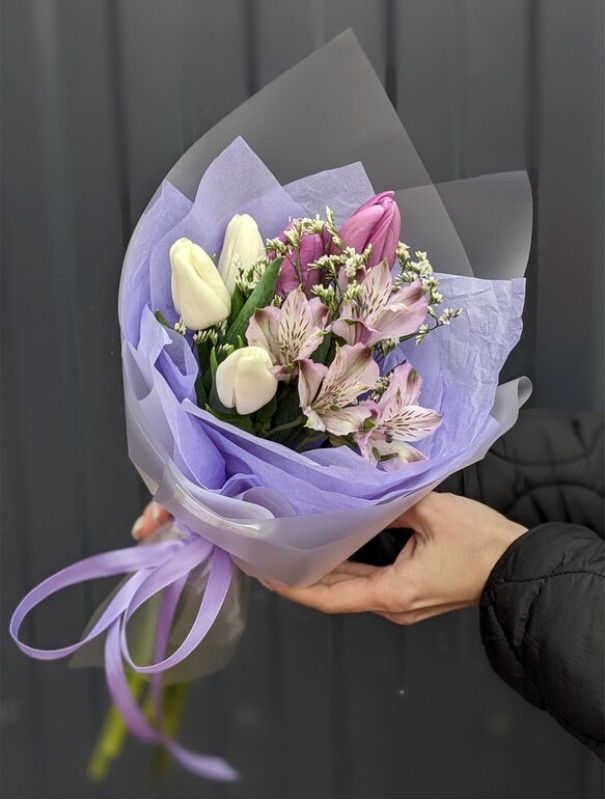 Букет #186 с тюльпанами