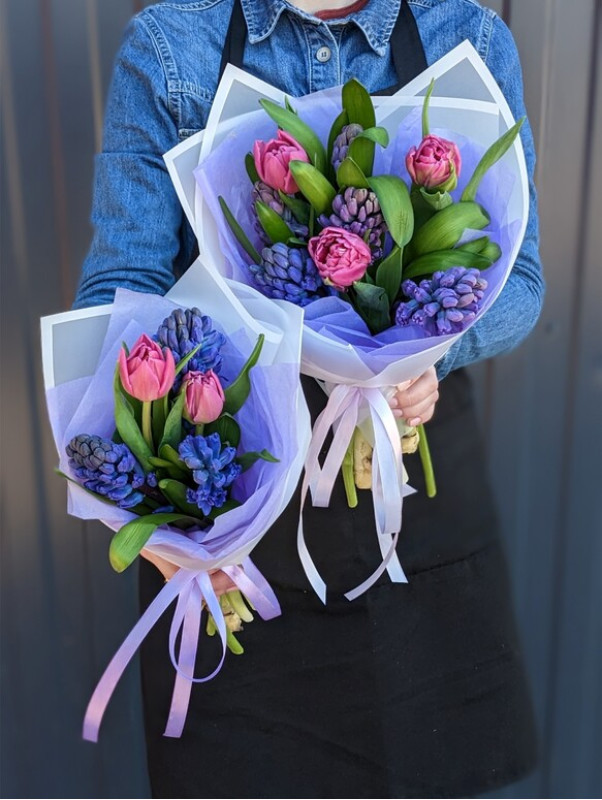 Букет #210 гиацинт и тюльпан