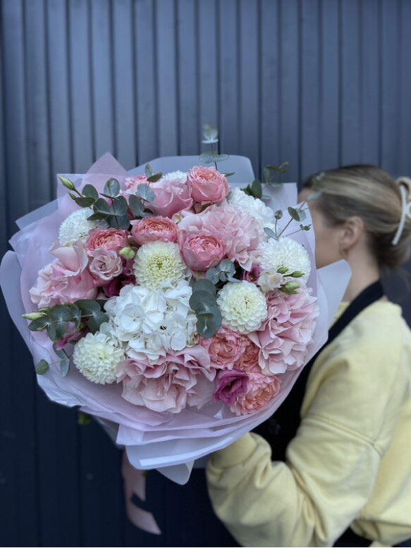 Букет XXL #338 гортензия, роза и хризантема