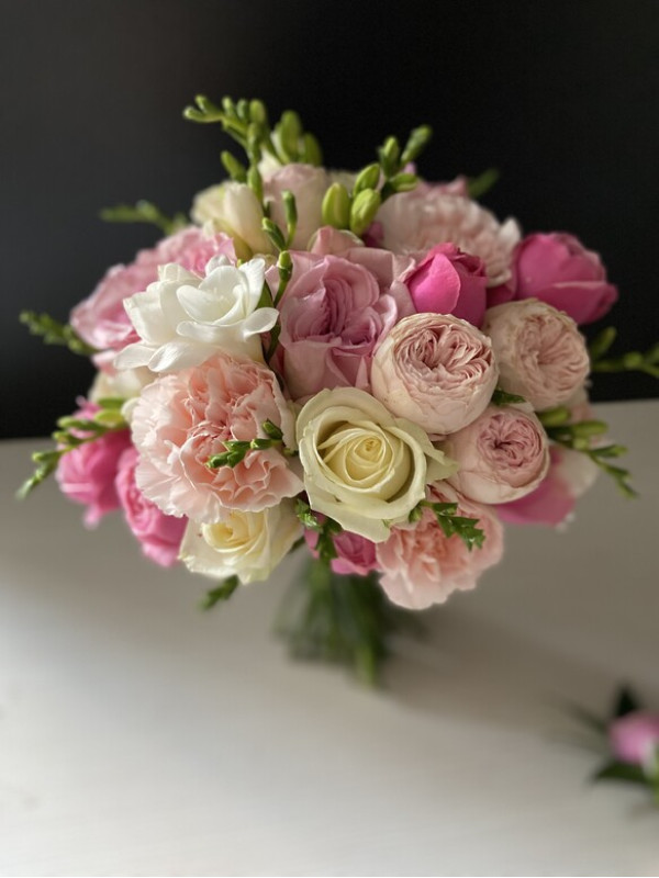 Букет невесты #13 с пионовидными розами