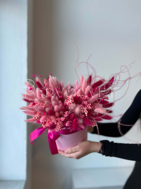 Композиция из сухоцветов #6 розовый лагурус и сорго