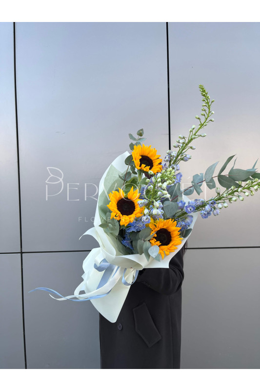 Букет #286 подсолнух и дельфиниум