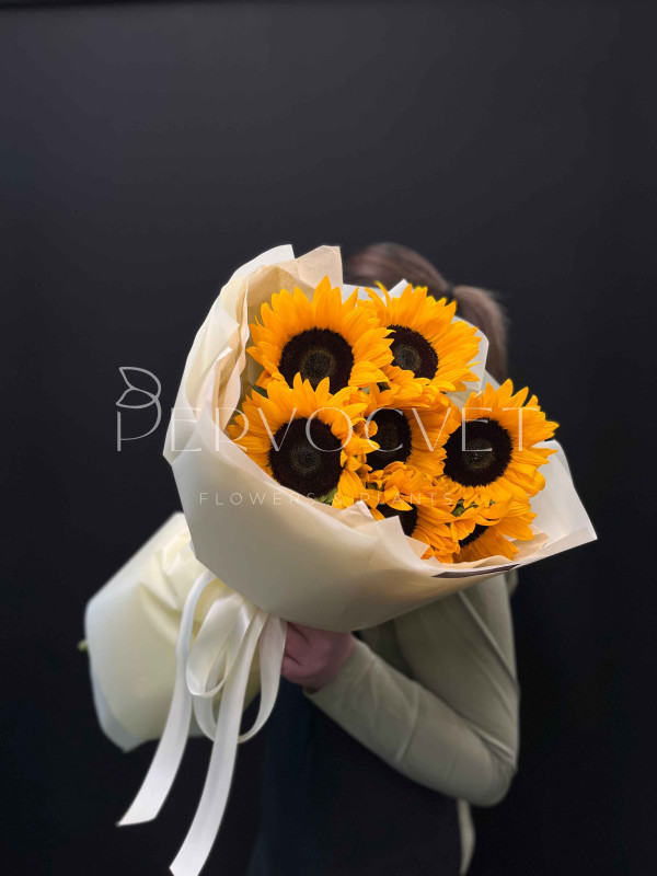 Букет #61 из подсолнухов
