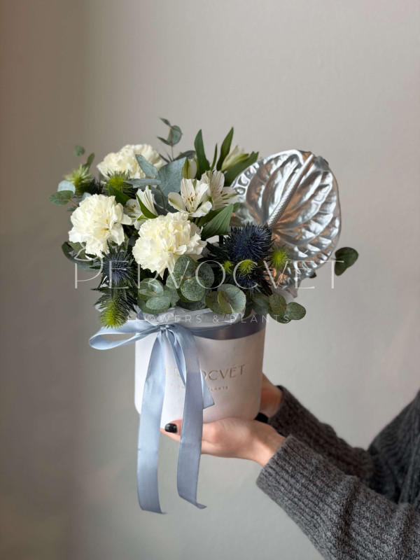 Композиция #27 в коробке с антуриумом