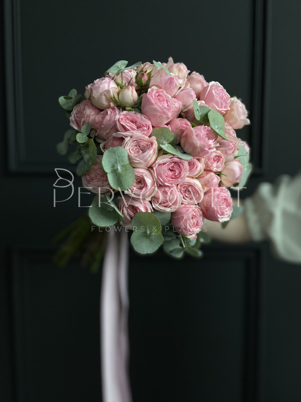 Букет невесты #35 пионовидные кустовые розы