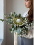 Букет невесты #47 с белой королевской протеей