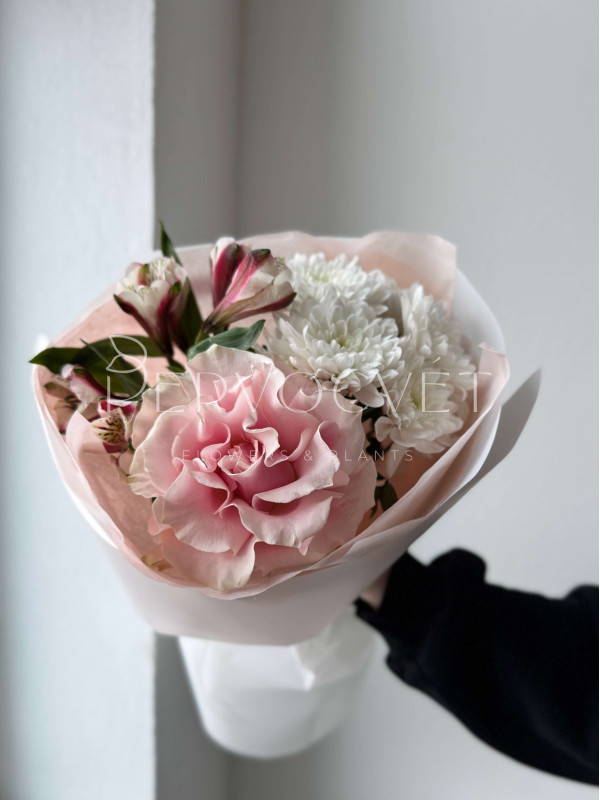 Корпоративный букет #12 с французской розой (от 5 букетов)