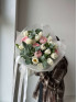 Букет #278 ранункулюс и белый тюльпан