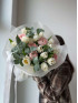 Букет #278 ранункулюс и белый тюльпан
