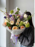 Букет XXL #285 маттиола, вибурнум, пионовидные розы