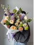 Букет XXL #285 маттиола, вибурнум, пионовидные розы