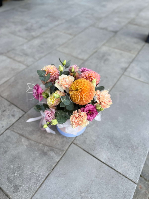 Композиция #78 с георгином и эустомой