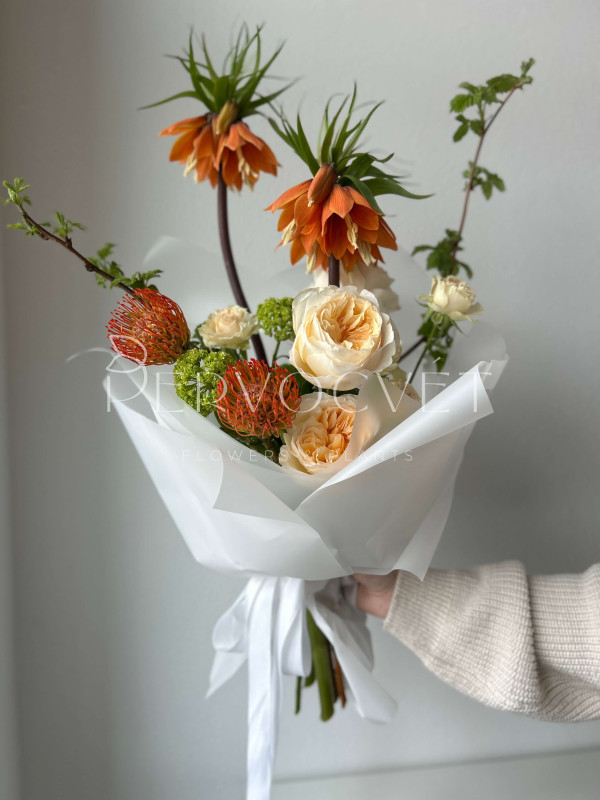 Садовый букет #46 фриттилярия и садовая роза
