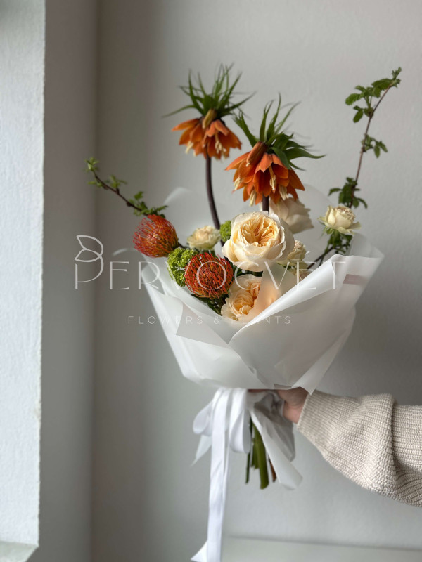 Садовый букет #46 фриттилярия и садовая роза