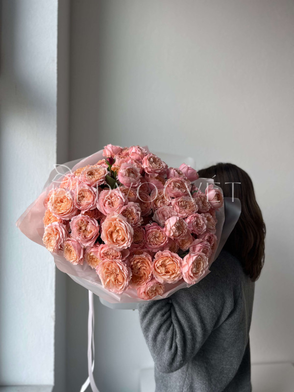 Букет XXL #574 кустовая пионовидная роза Джульетта