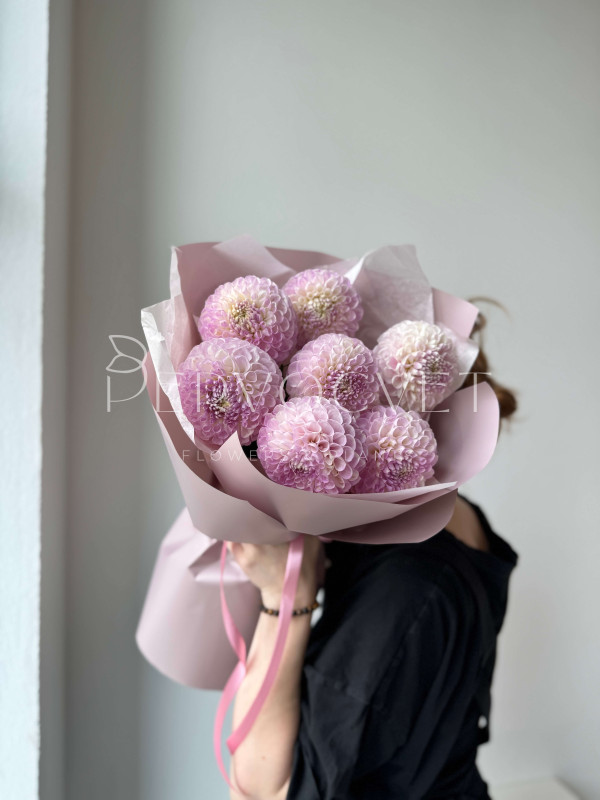 Букет #608 из розовых георгинов