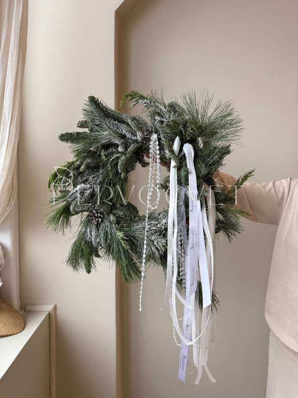 Новогодний венок #113 с белым декором