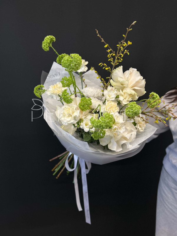 Букет #148 Весенний с веточками Форзиции