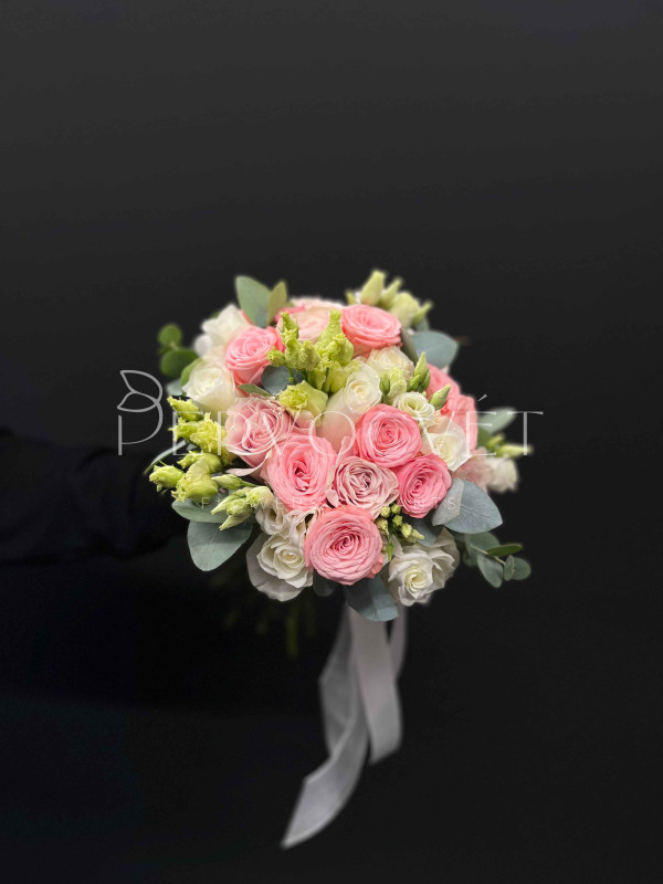 Букет невесты #38 розы и эустома