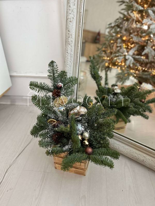 Новогодняя композиция в ящике #99