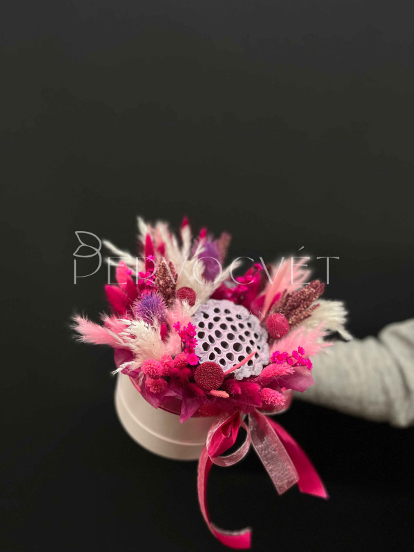 Композиция из сухоцветов #62 розовый лотос