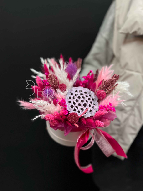 Композиция из сухоцветов #62 розовый лотос