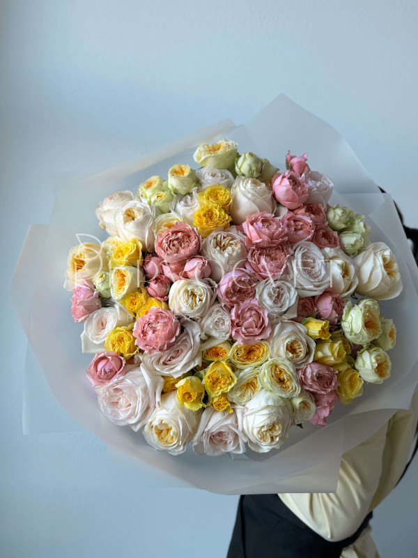 Букет XXL #109 из пионовидных роз