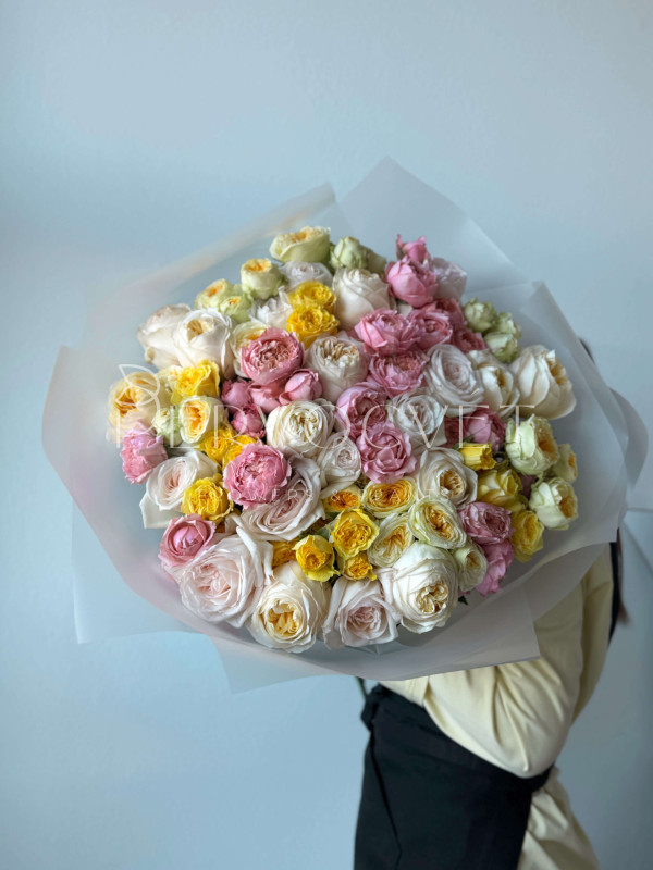 Букет XXL #109 из пионовидных роз