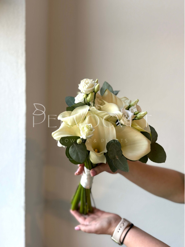 Букет невесты #39 белые каллы