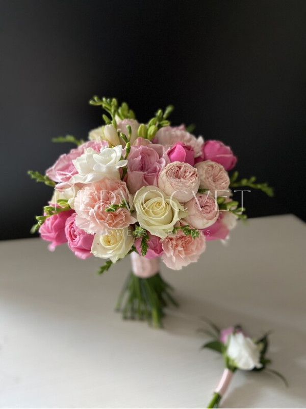 Букет невесты #13 с пионовидными розами