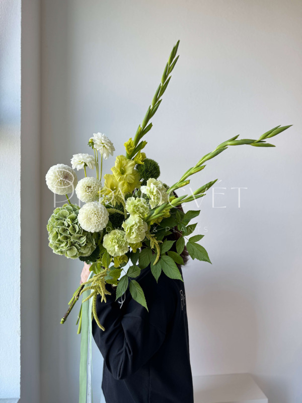 Садовый букет #35 с гортензией, георгином и гладиолусом