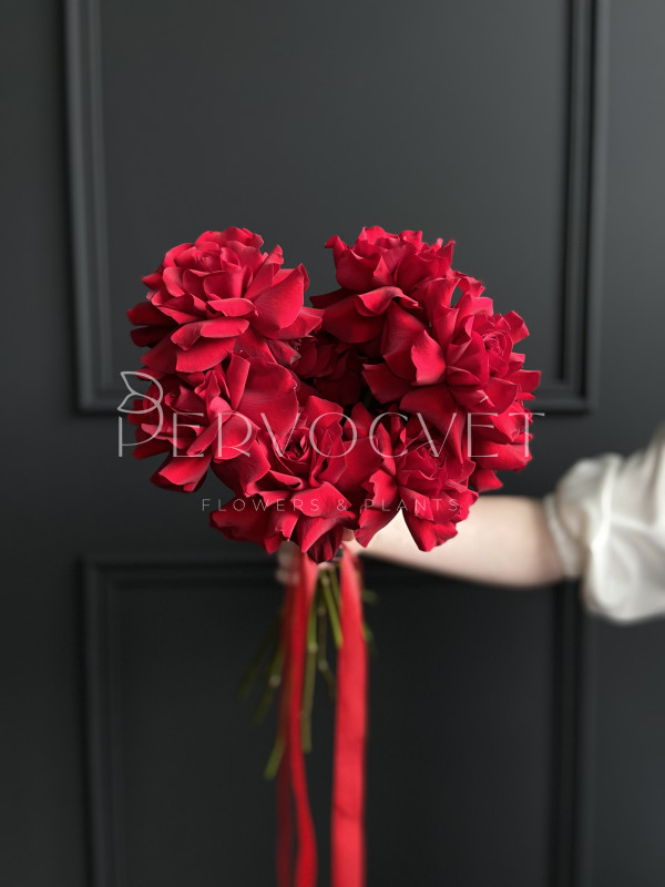 Букет невесты #37 из красных французских роз