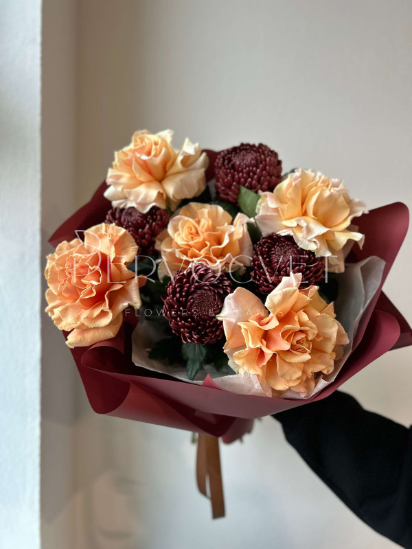 Букет #254 французская роза и хризантема Бигуди