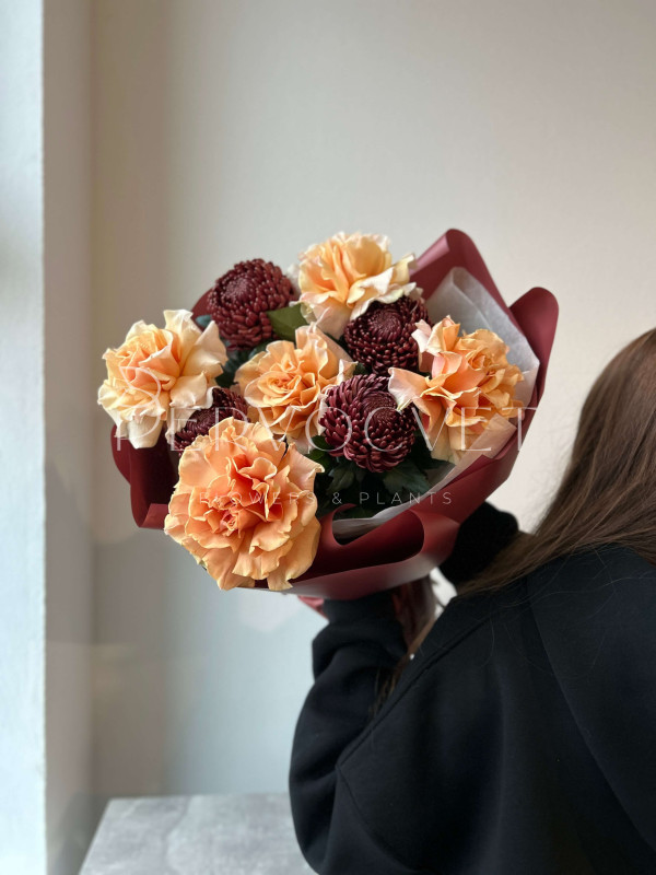 Букет #254 французская роза и хризантема Бигуди