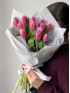 Букет #73 из малиновых тюльпанов
