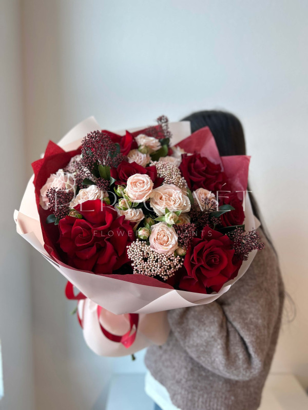 Букет #119 с красной французской розой
